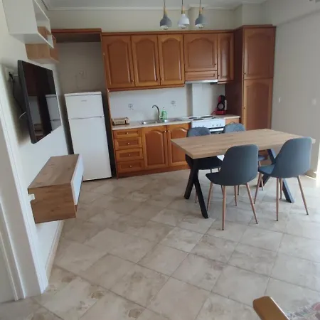 The Queen's 66 Apartment *