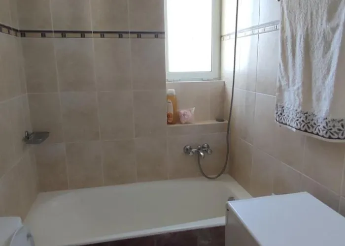 The Queen's 66 Apartamento Kalamata