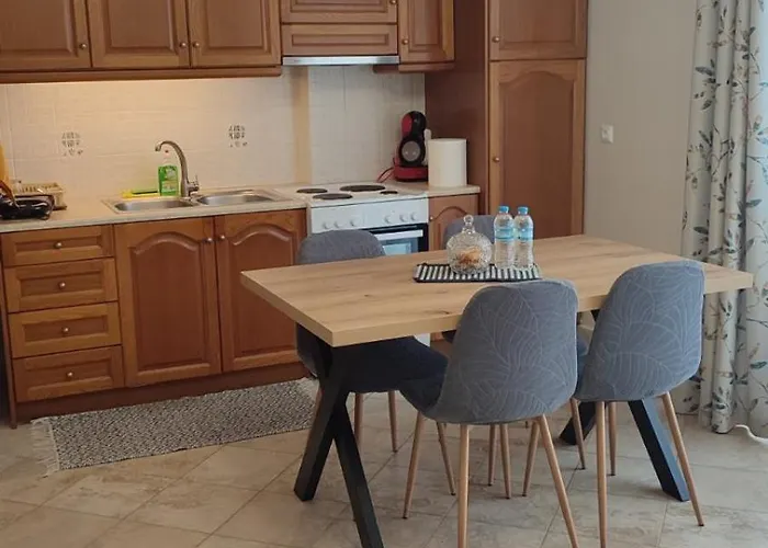 The Queen's 66 Apartamento Kalamata